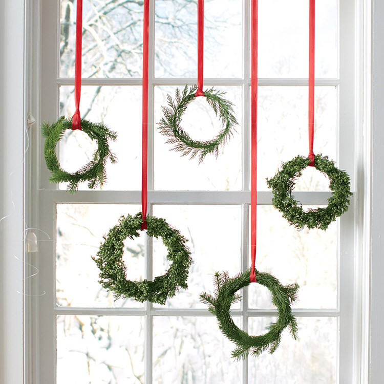 good-things-wreaths-1-mld107860_vert