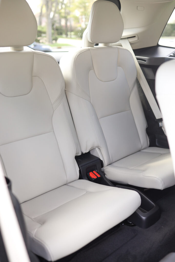 A Review of the Volvo XC90 Review and How it Fits Two Car Seats